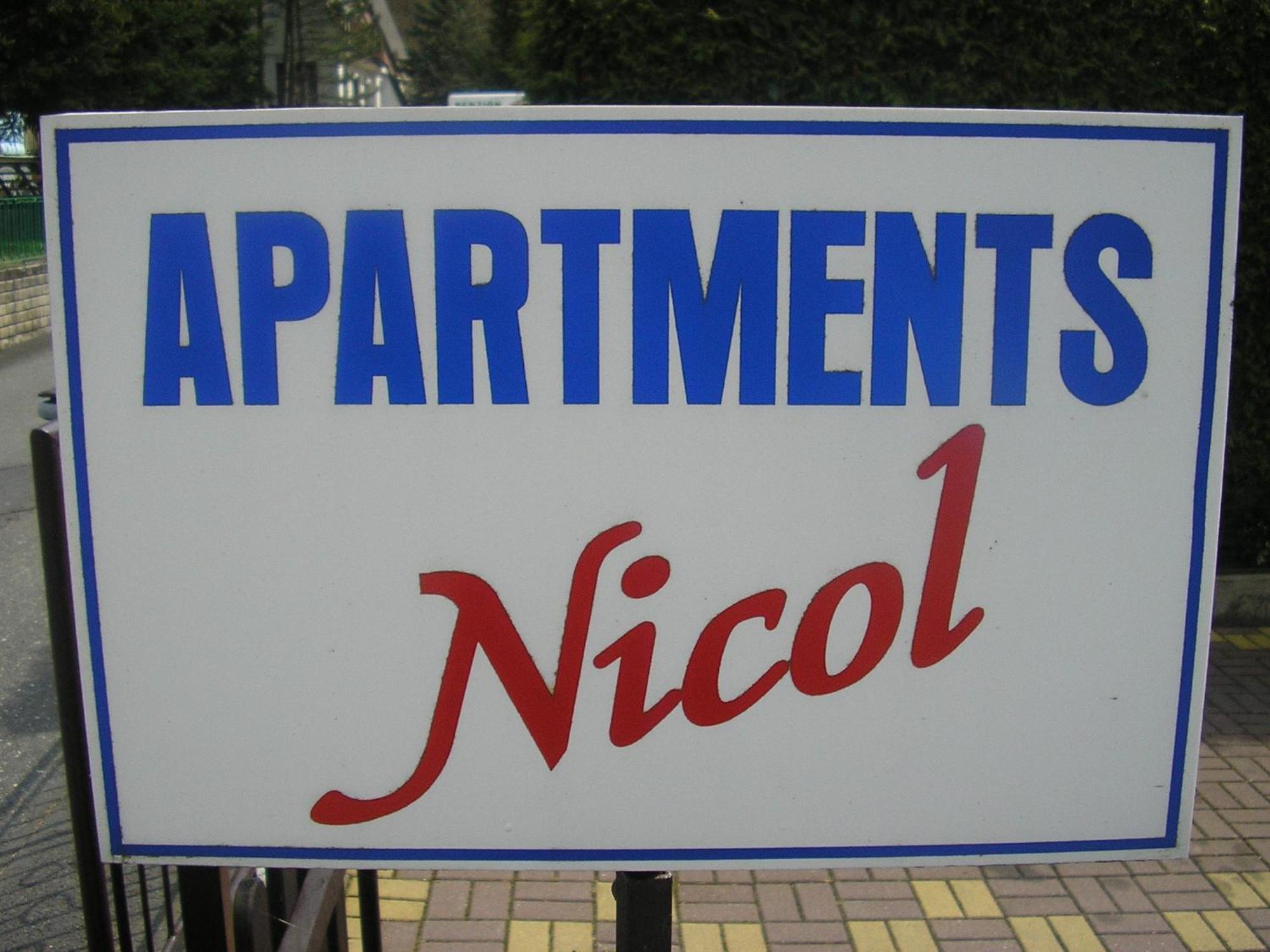קרלובי וארי Apartments Nicol מראה חיצוני תמונה